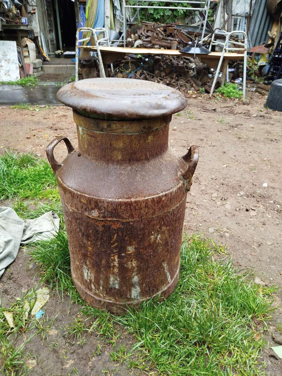 vojenská britská nádoba METOLUK