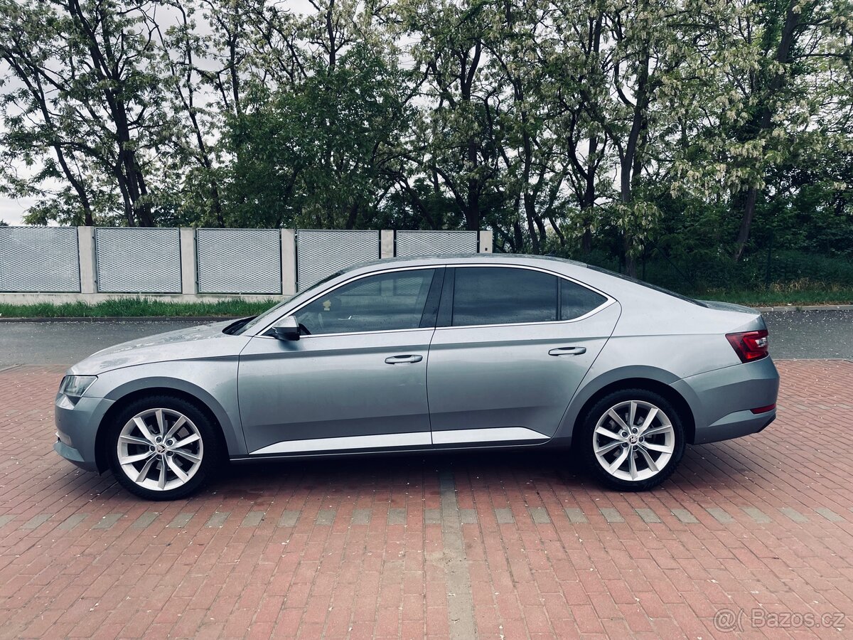 Škoda Superb 2017