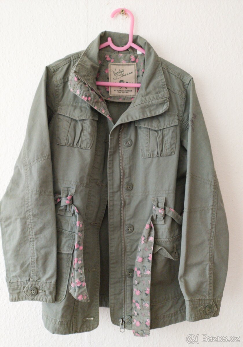 4) bunda khaki
