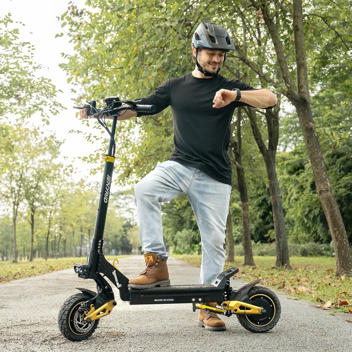 Super výkonná elektro koloběžka 2x2100w až 60kmh
