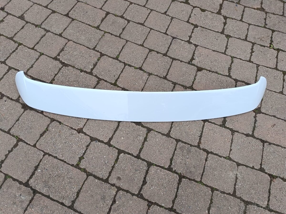 Zadní spoiler na Volkswagen Touareg II
