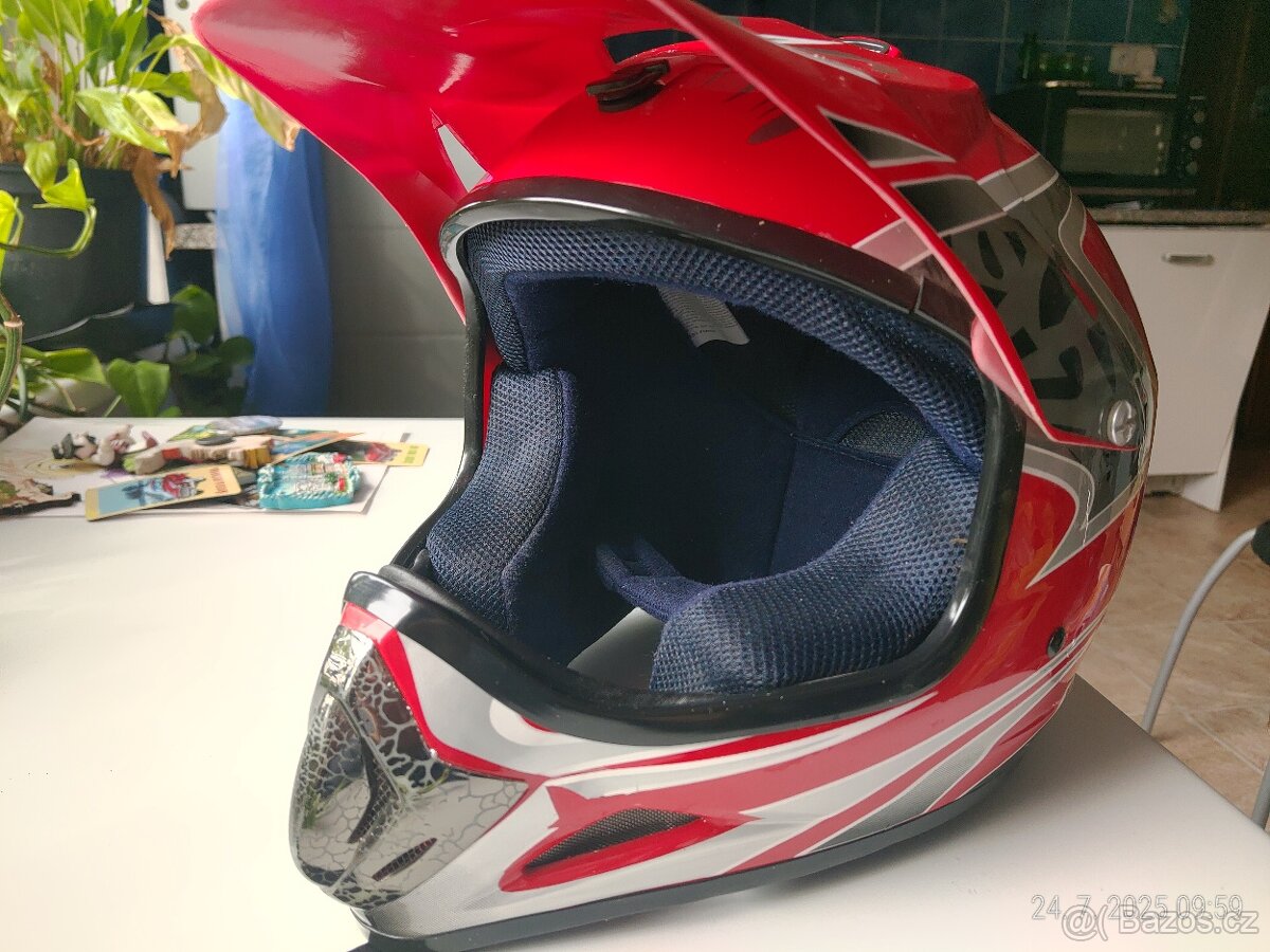 Dětská motocrossova helma