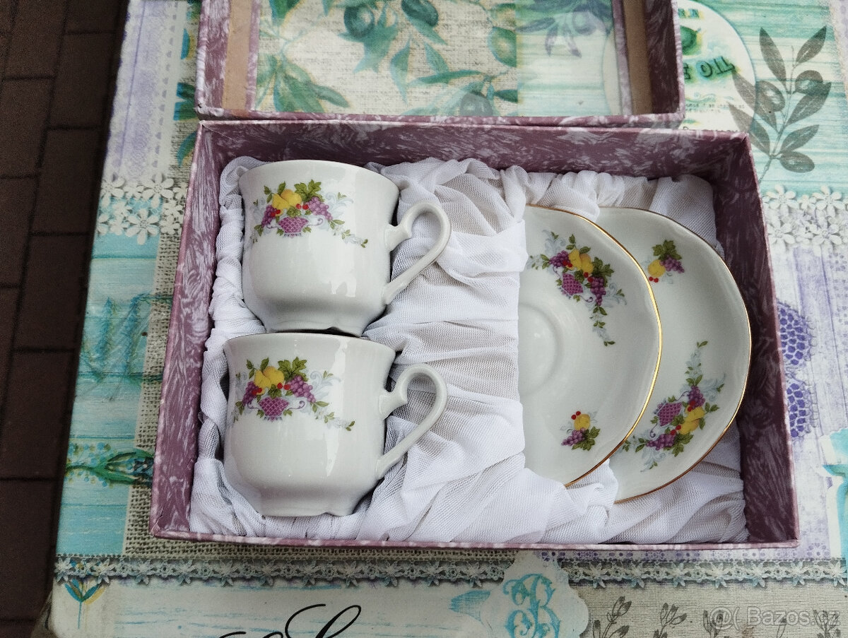 Český porcelán Thun,přátelská souprava na kávu,čaj,nové