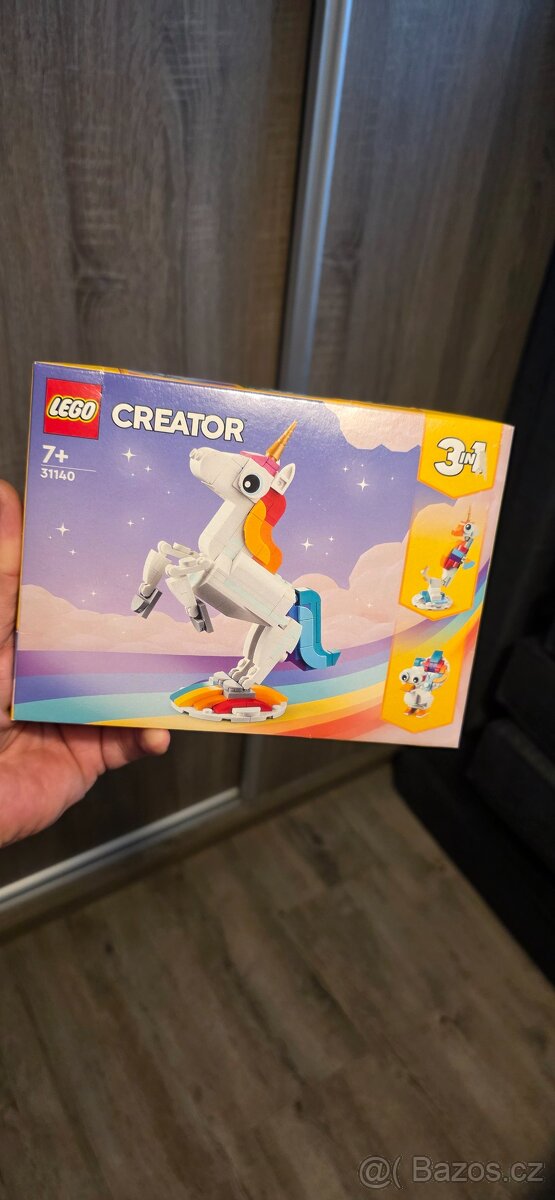 LEGO® Creator 3 v 1 31140 Kouzelný jednorožec