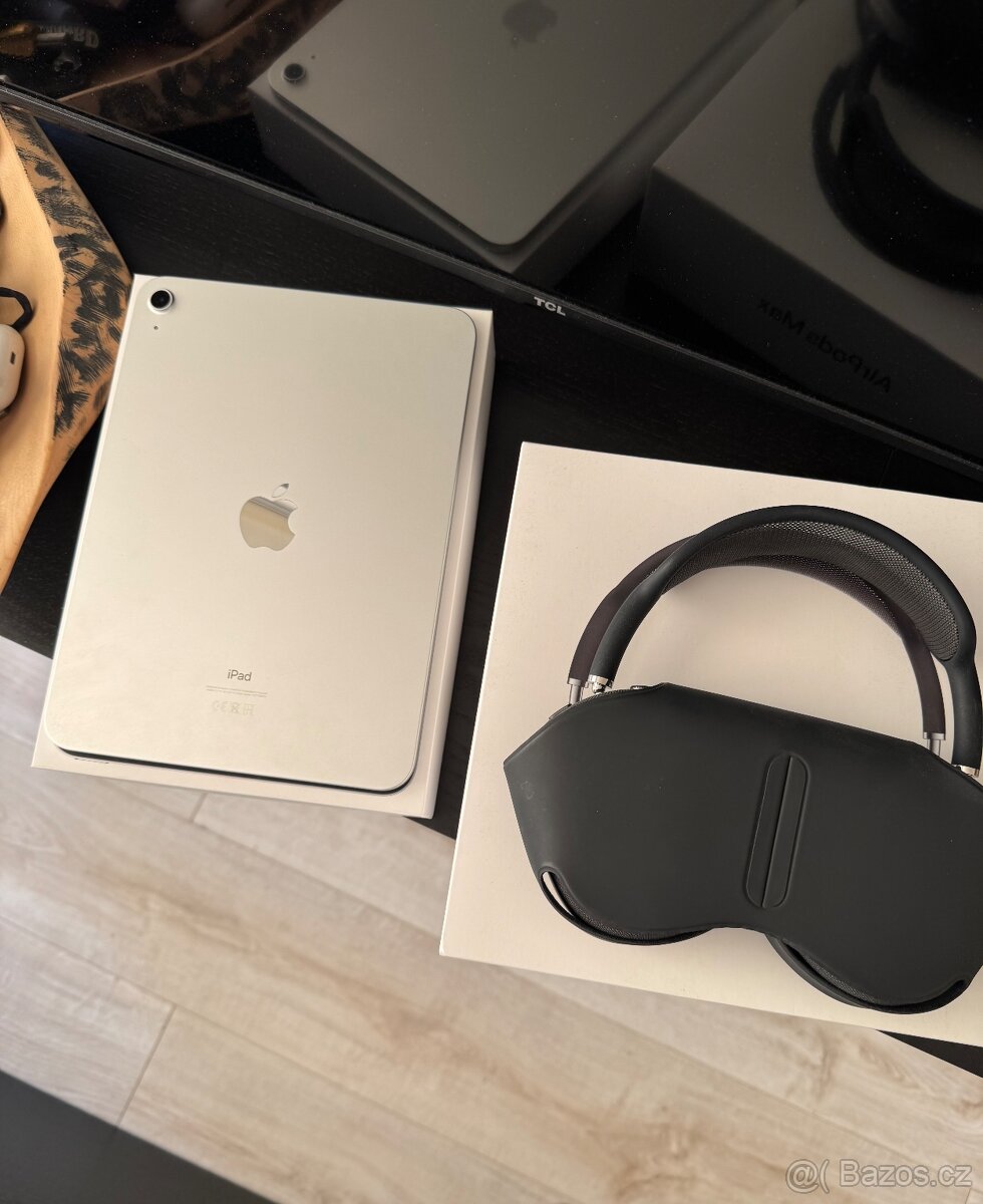 Apple AirPods Max vesmírně šedá, lightning port