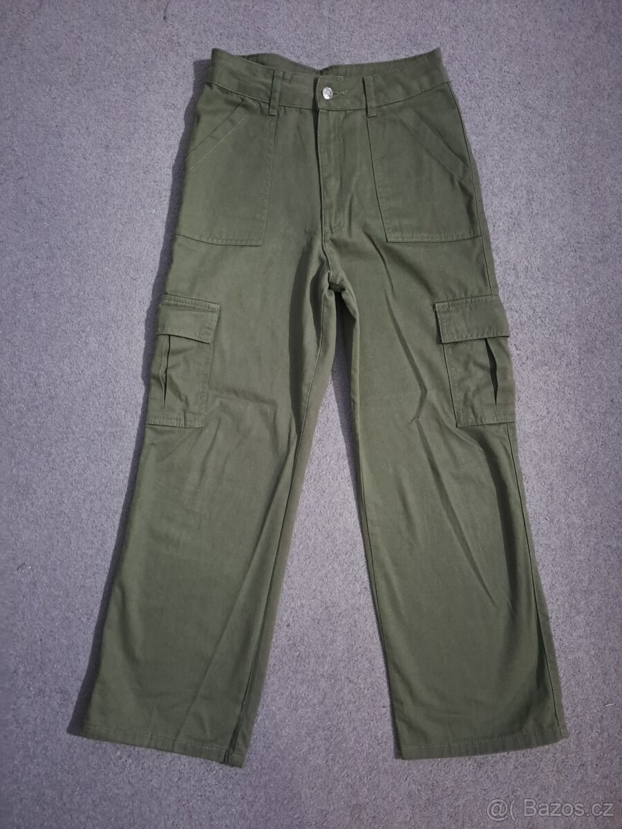 Khaki kalhoty s kapsami vel. 146/152