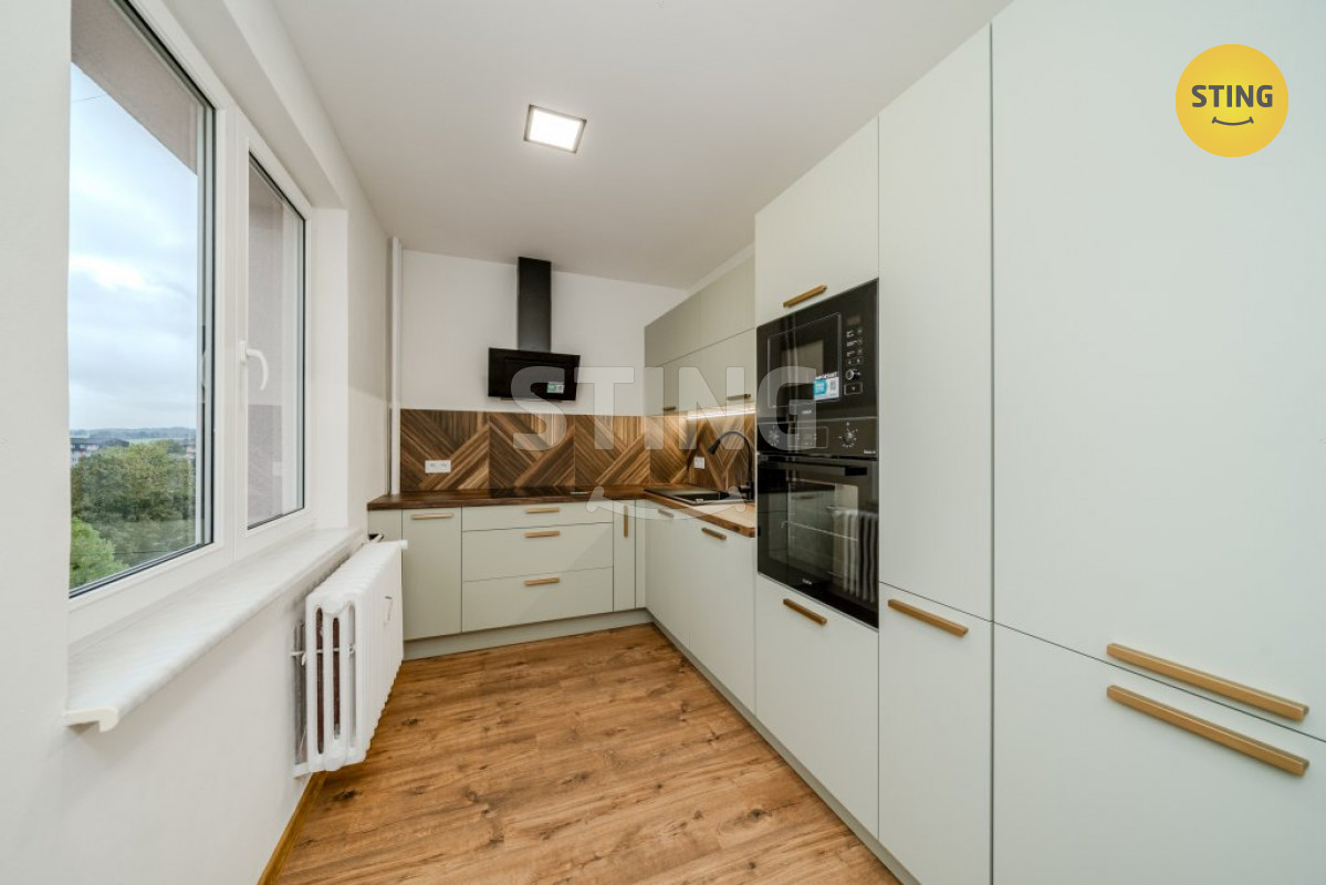 Prodej bytu po rekonstrukci 3+1 s balkonem, 68 m2, u, 132040