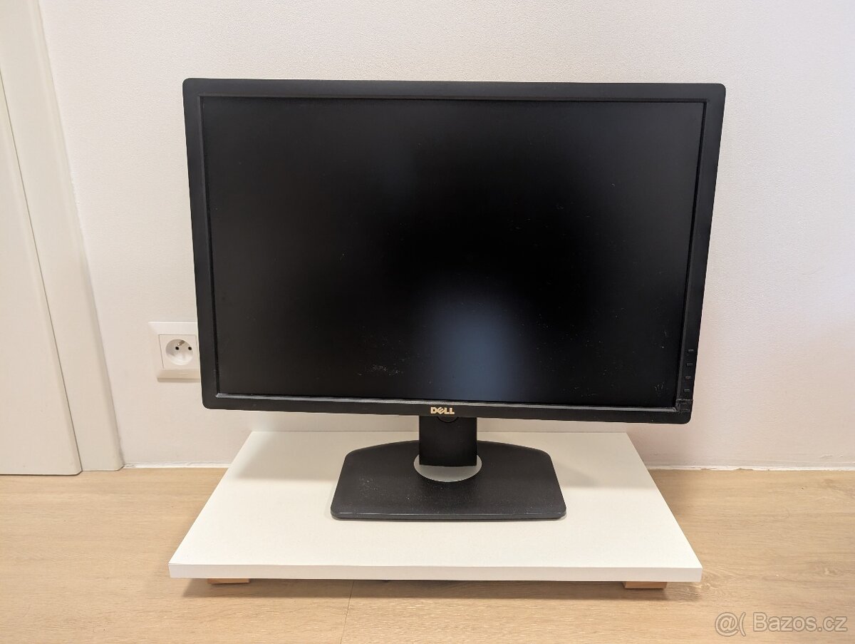 24" Dell UltraSharp U2412M