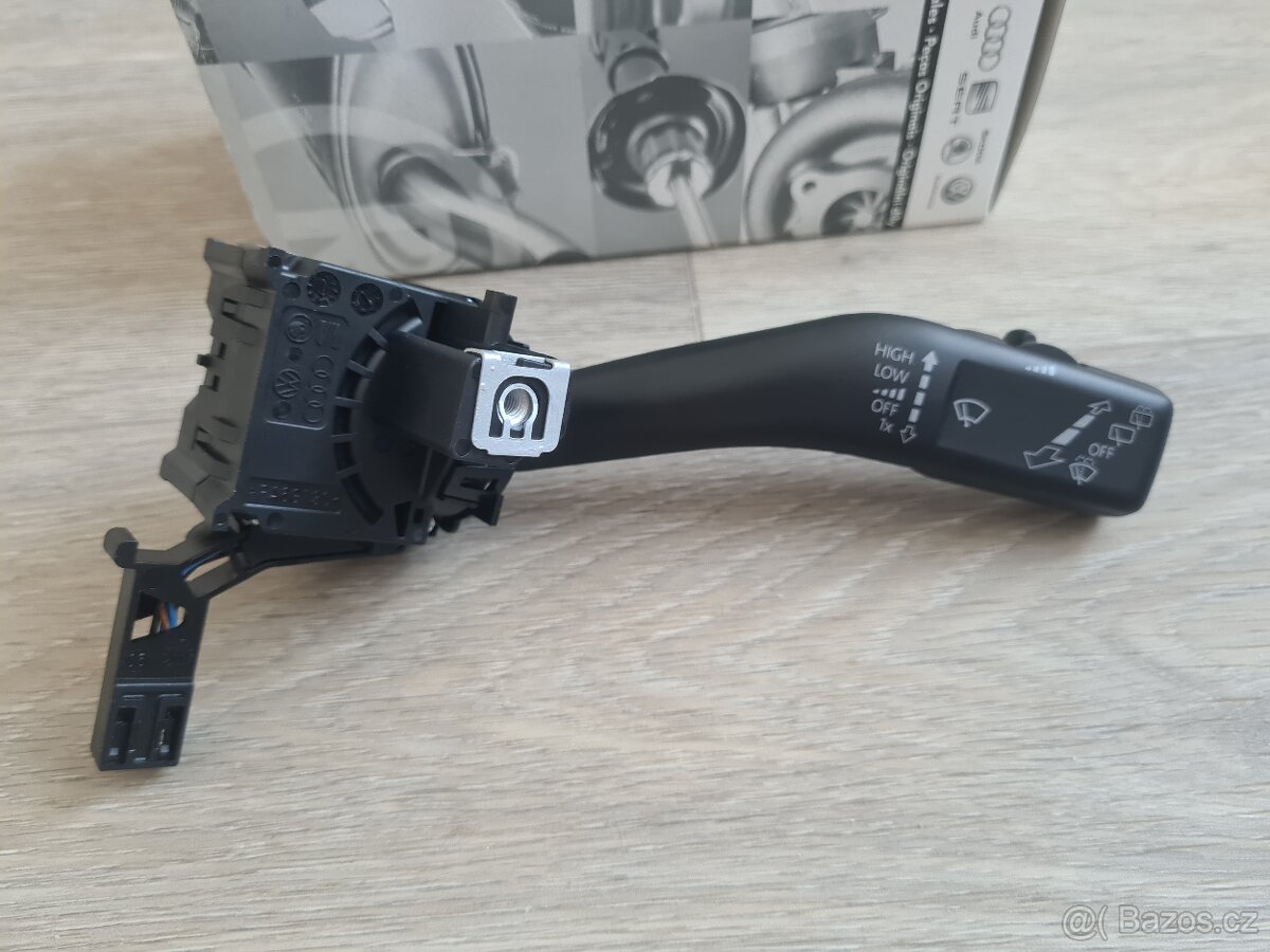 NOVÁ Pravá páčka stěračů Octavia, Superb, atd ORIG