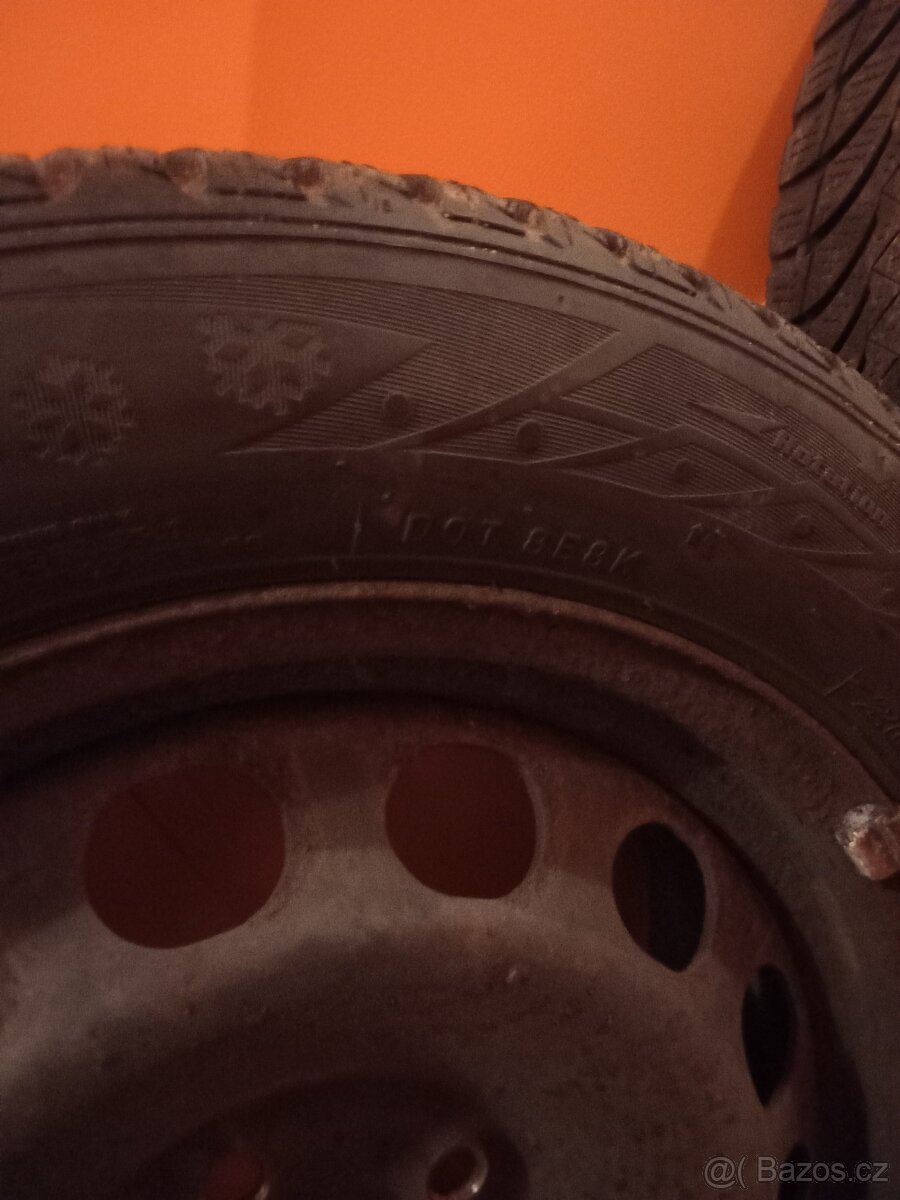 Prodám plechové disky s pneumatikama