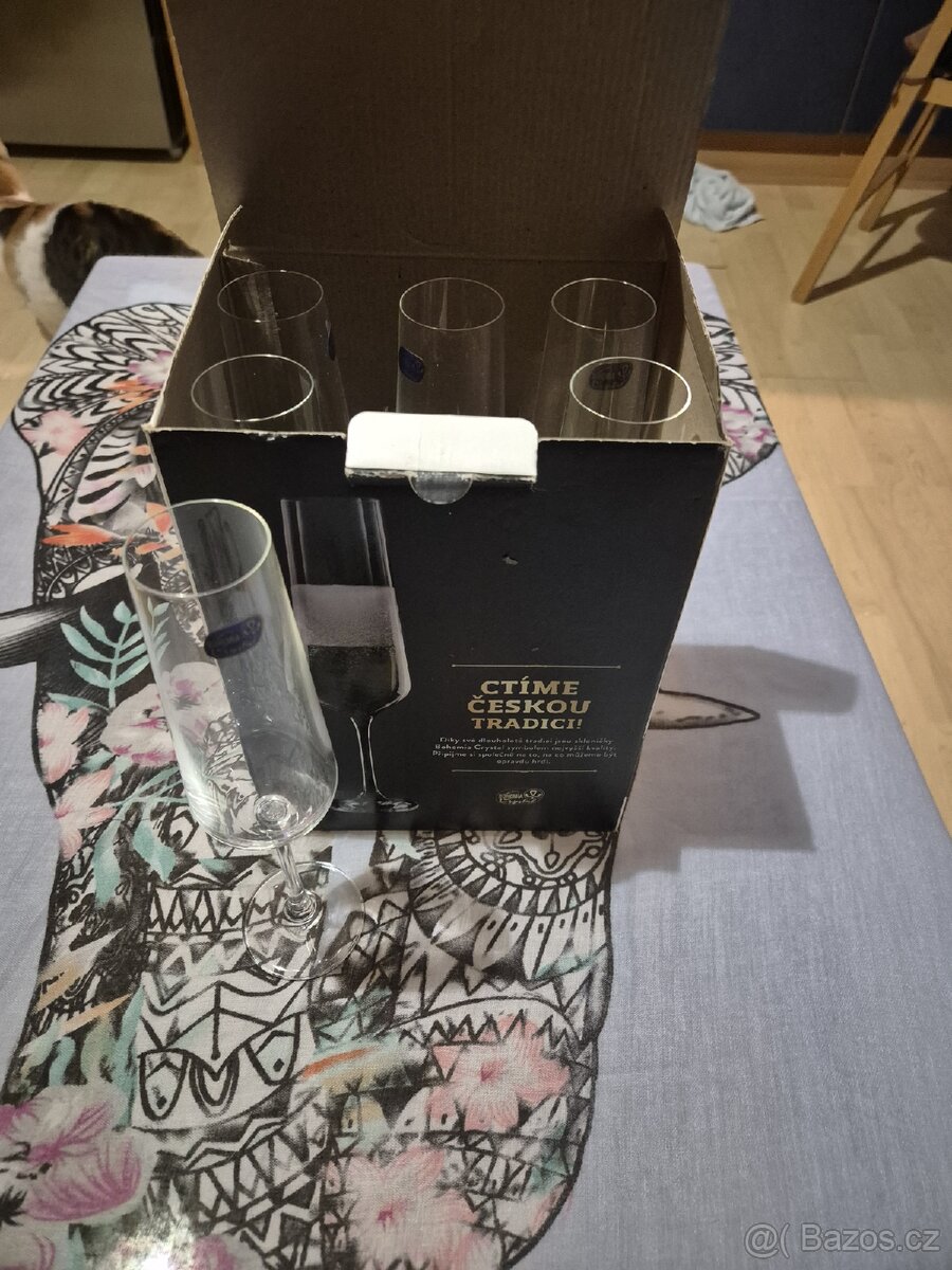 Skleničky na víno/šampaňské