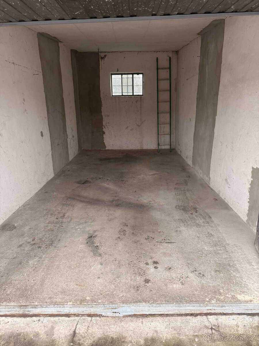 pronájem garáže Uničov