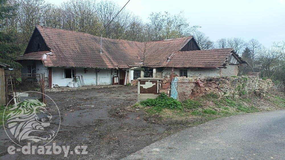 Rodinný dům s pozemkem (245 m2), Třebovice, okr. Ústí nad Or