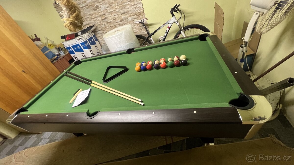 Pool - billiard