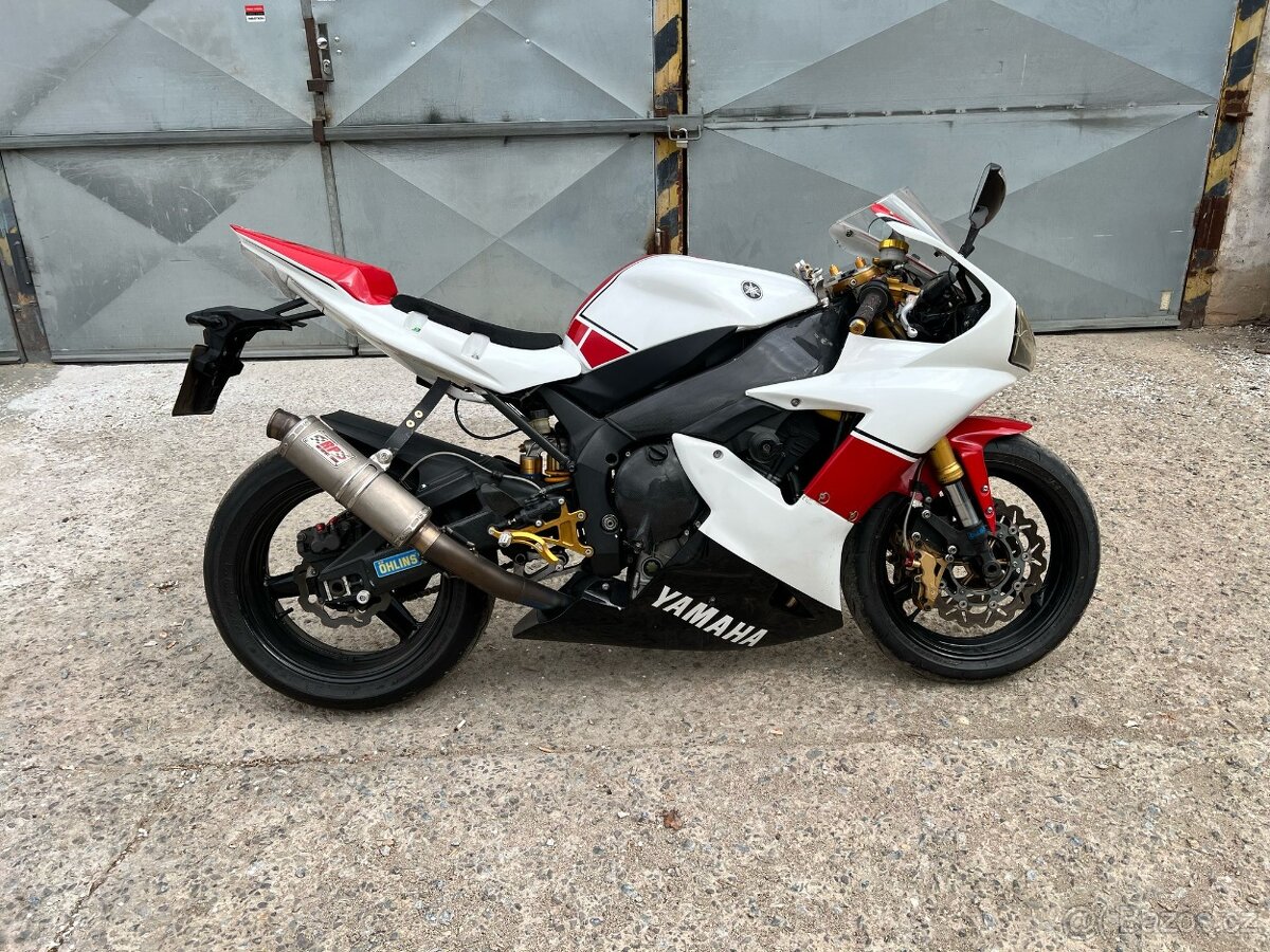 Yamaha YZF-R1
