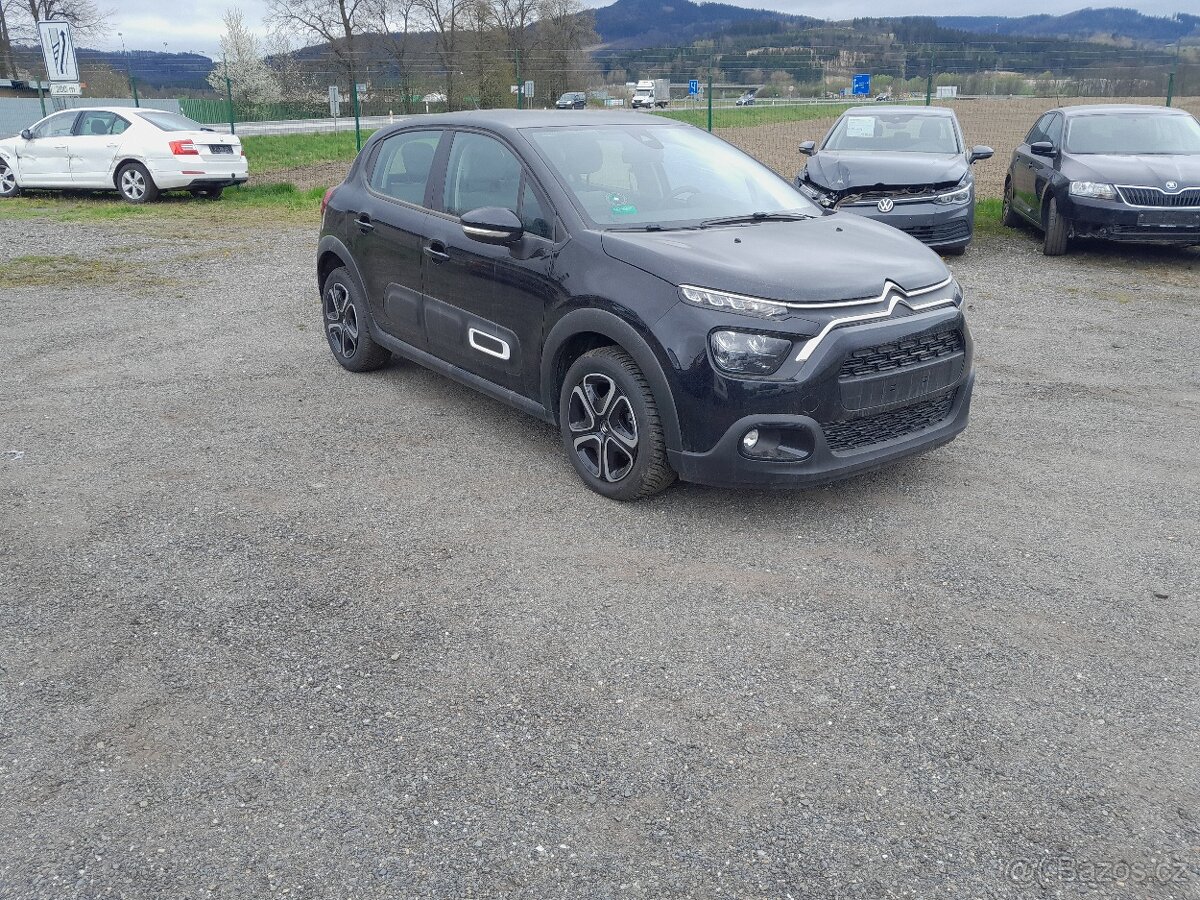 Citroën C3 1.2 Puretech 61 KW ODPOČET DPH Najeto 1400KM