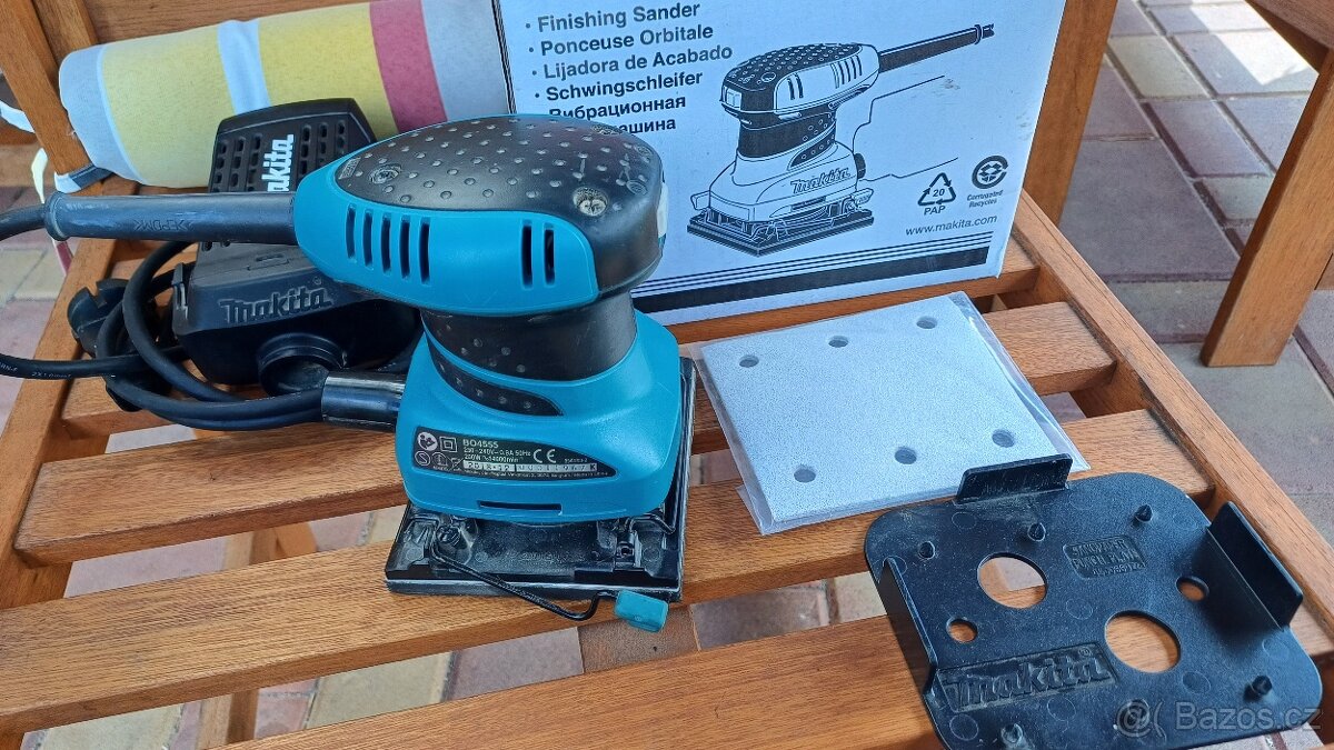 Vibrační bruska - Makita BO4555