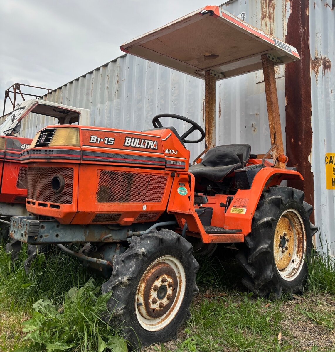 Malotraktor Kubota bultra B1-15 + stříška, traktor