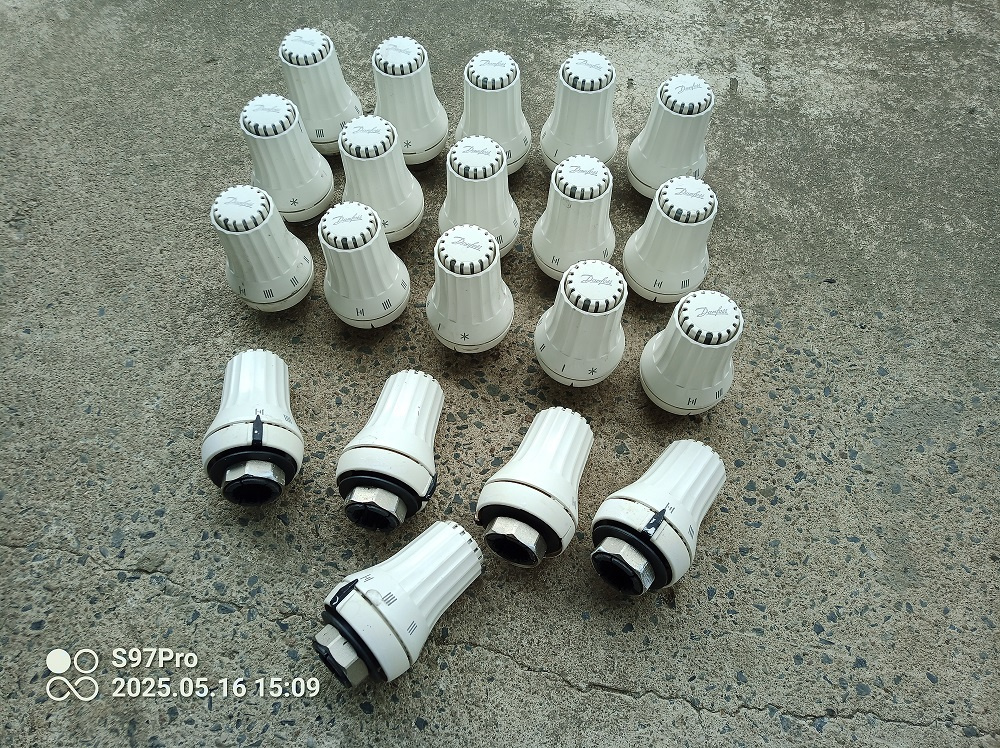 Danfoss termostatické hlavice k radiatorum 20kusů