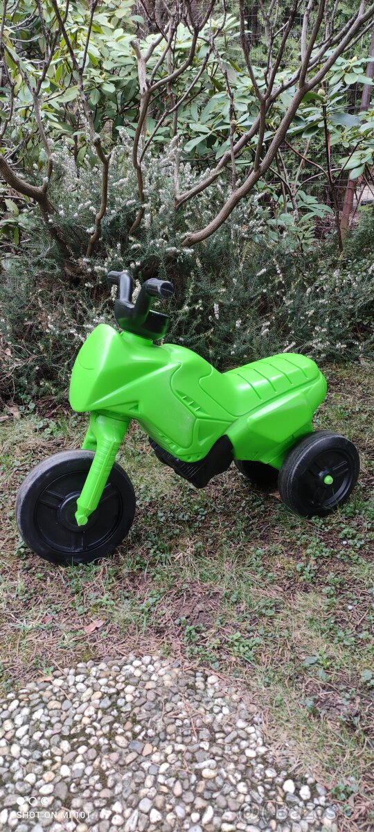 Zelená motorka