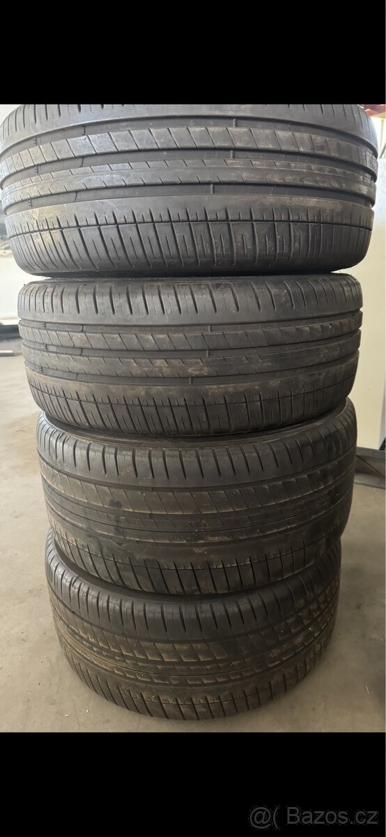 Michelin Pilot Sport 255/40/20 + 285/35/20