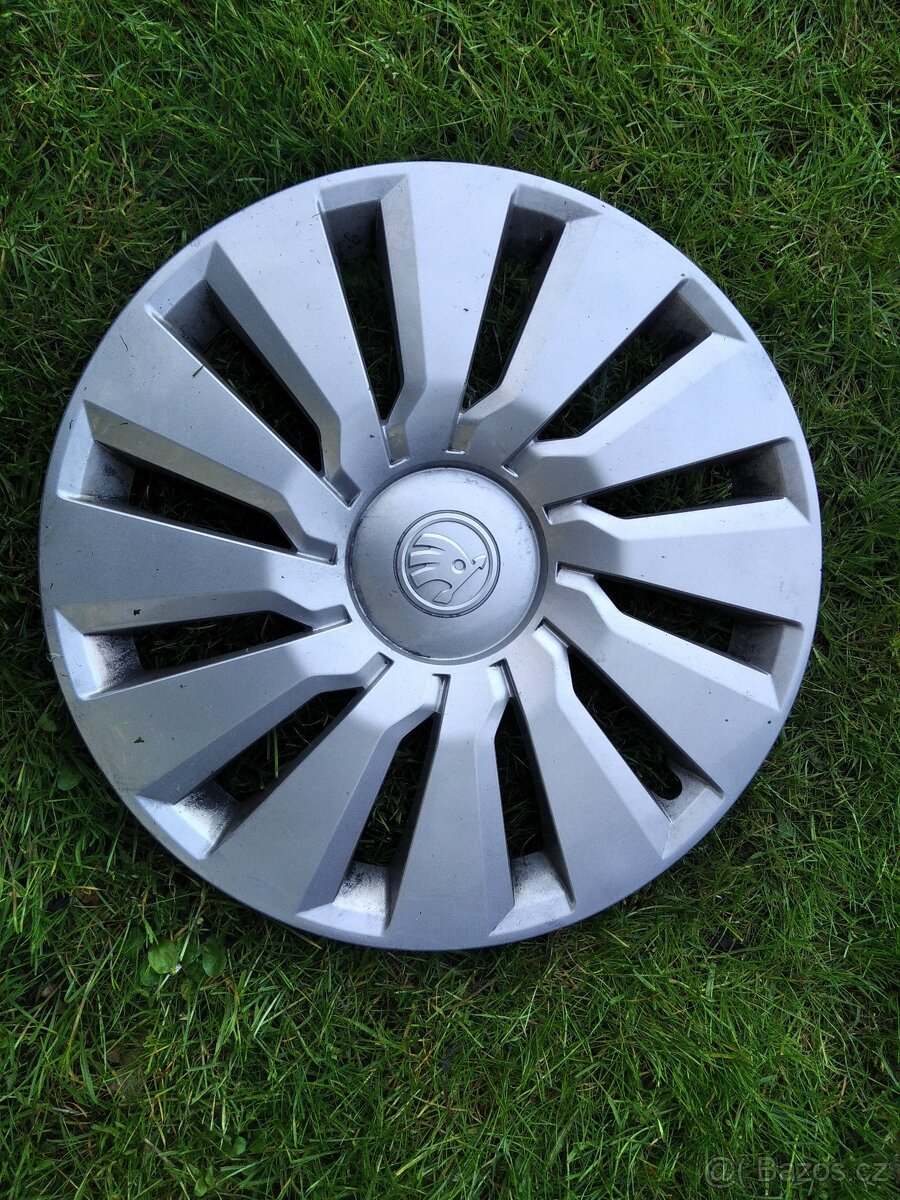 Poklice Octavia 3