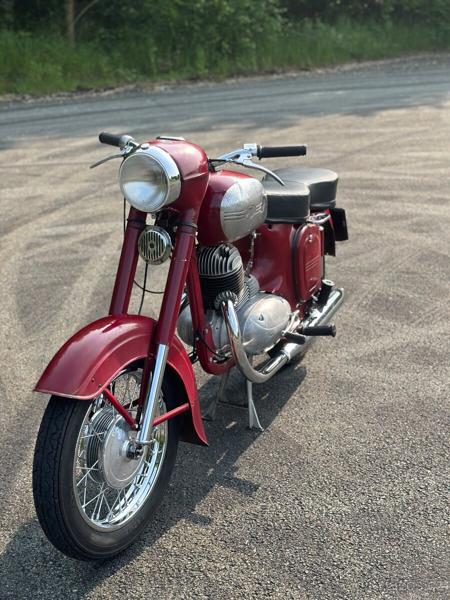 Jawa 250/353 s T.P.