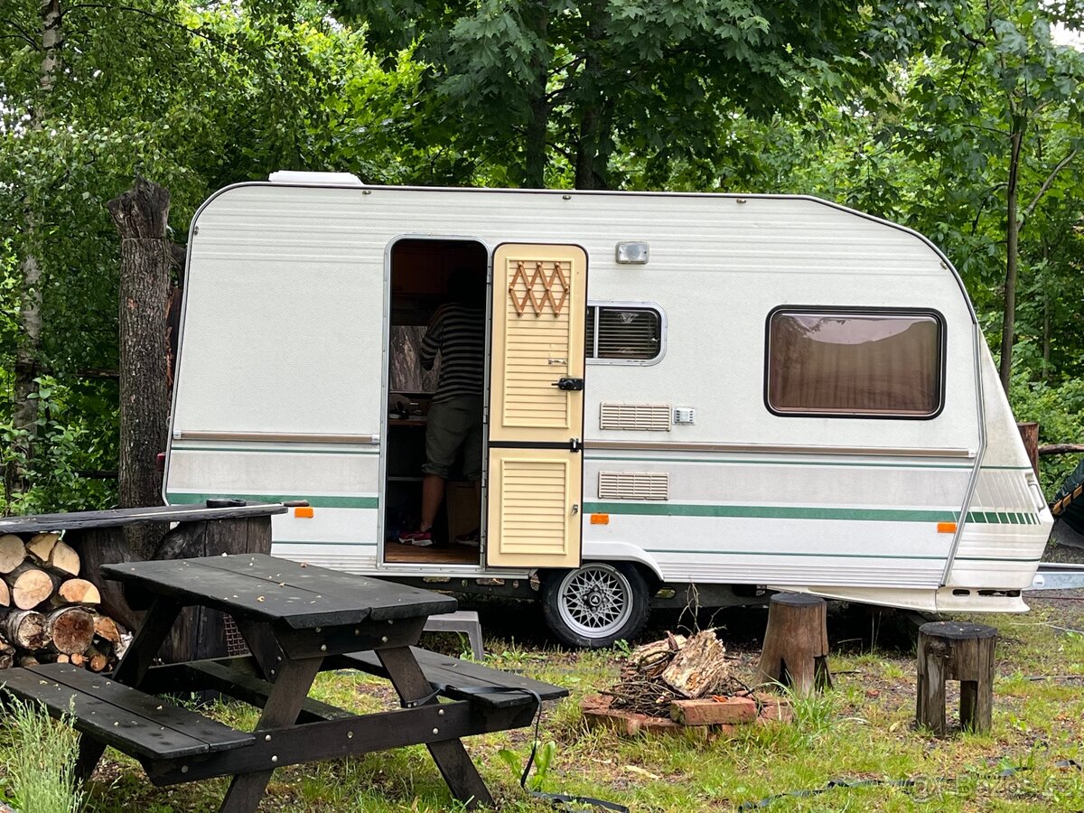 Prodám karavan Chateau 430,