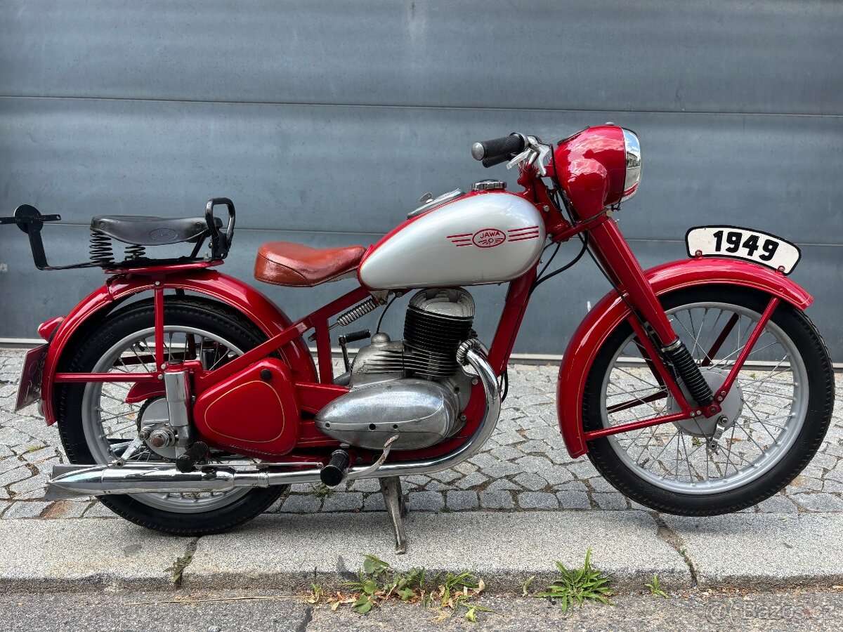 JAWA 250 Pérák typ 11 rok 1949 s doklady a STK
