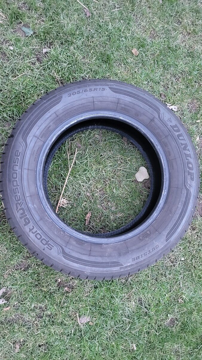 Dunlop 205 /65 R15 94 V
