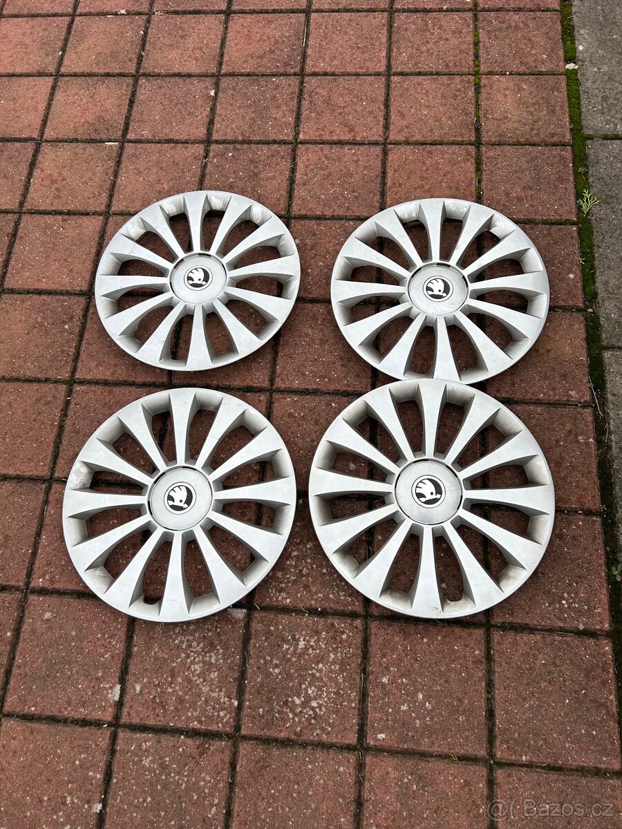 Poklice Škoda 15