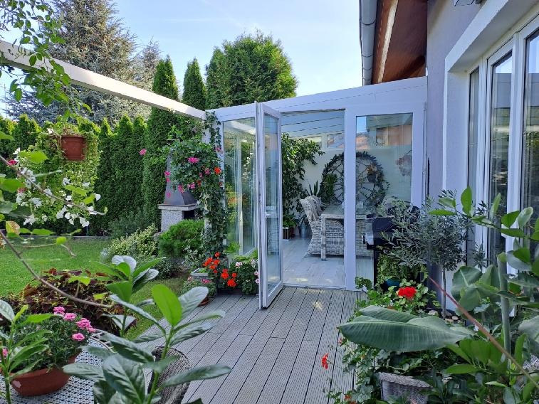 Prostorný 5+kk se zahradou a garáží na okraji Brna