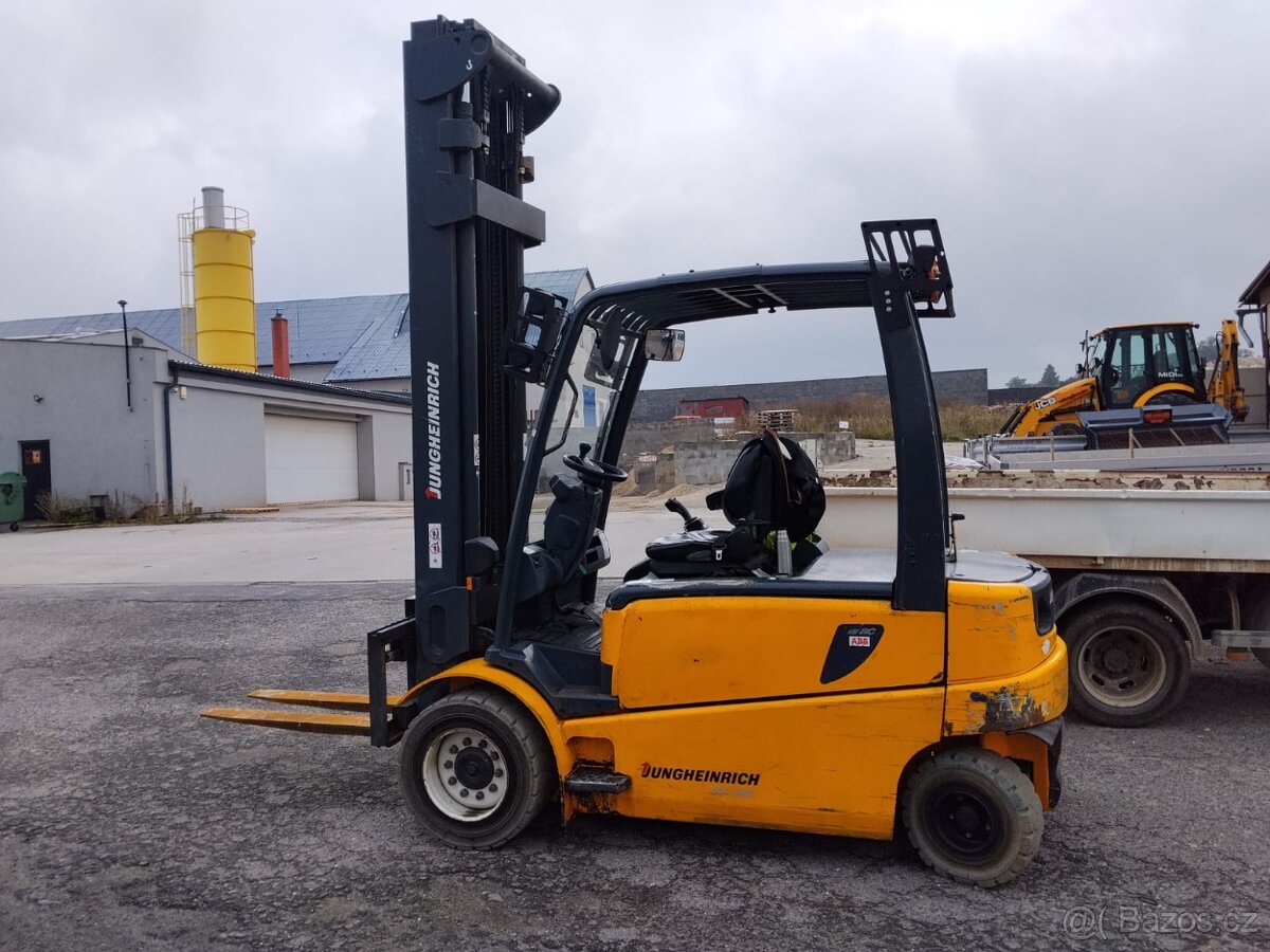 VZV, Jungheinrich EFG 550