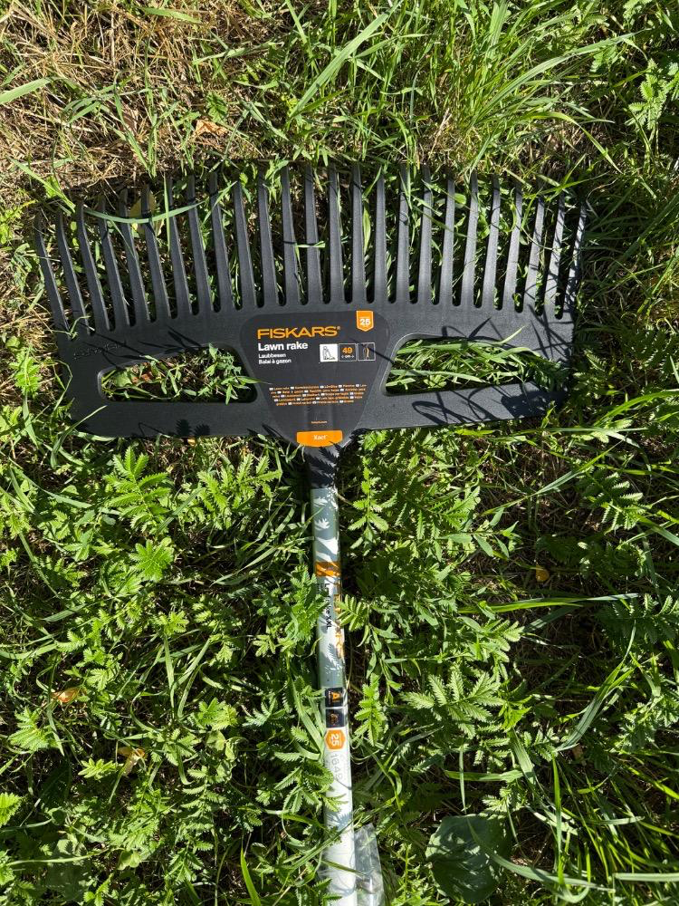 Hrábě na listí L Xact Fiskars