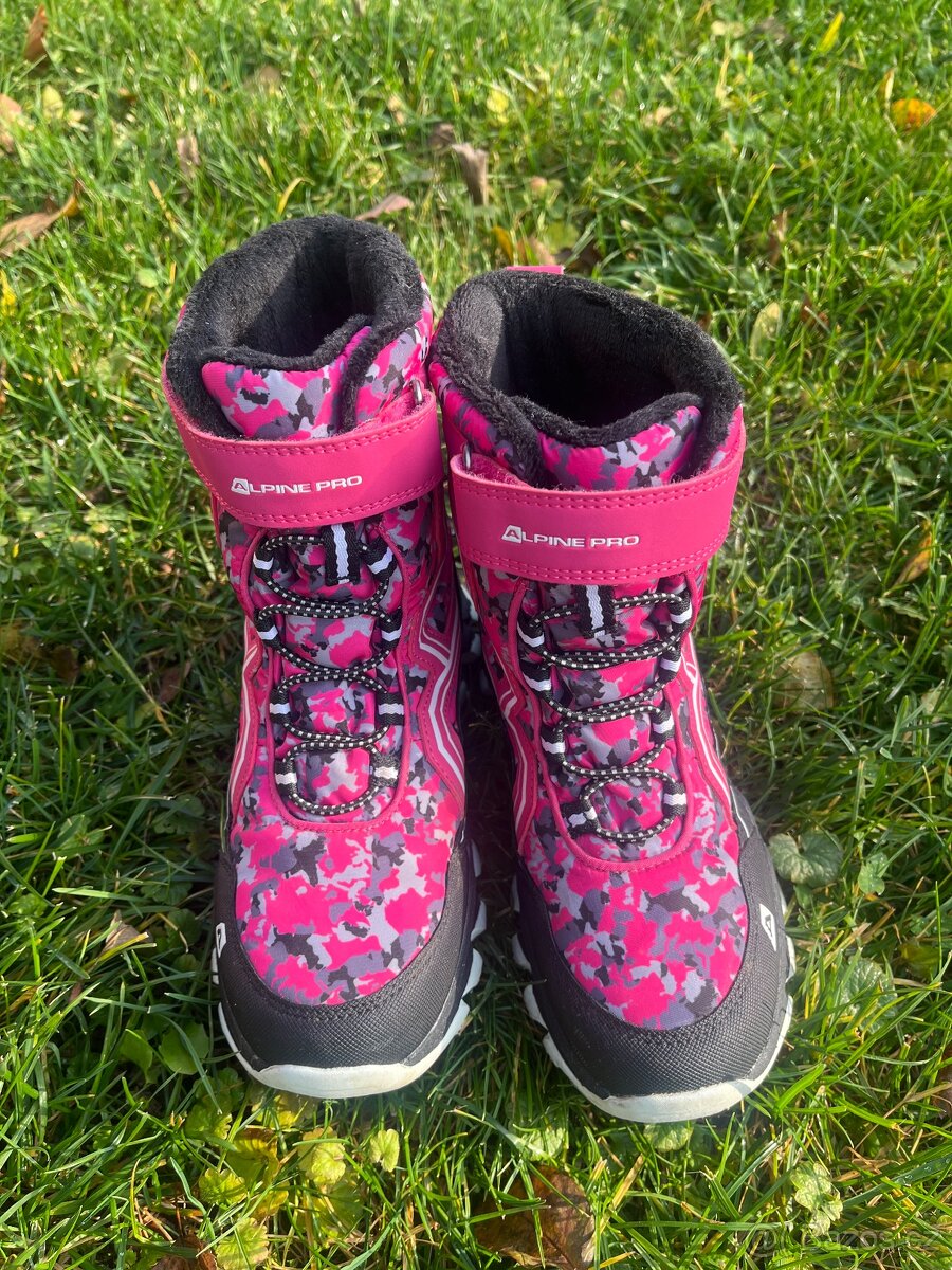 Dívčí sněhule Alpine Pro velikost EU35