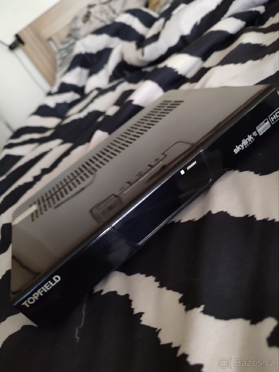 Satelitní přijímač Topfield TF S3000RHD