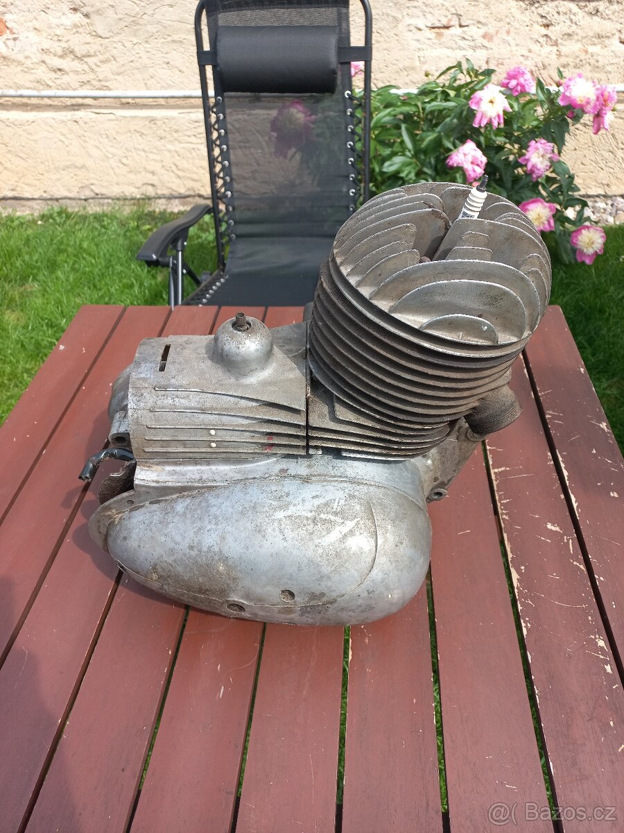 Motor ČZ 175, typ 356