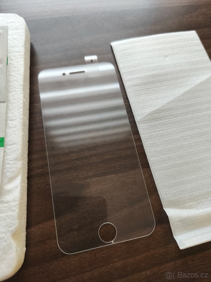 Tvrzene sklo pro telefony Apple rady Se,2022 a 3 gen