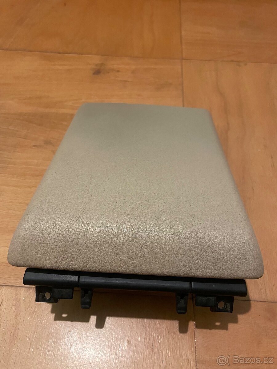 Loketní opěrka e39