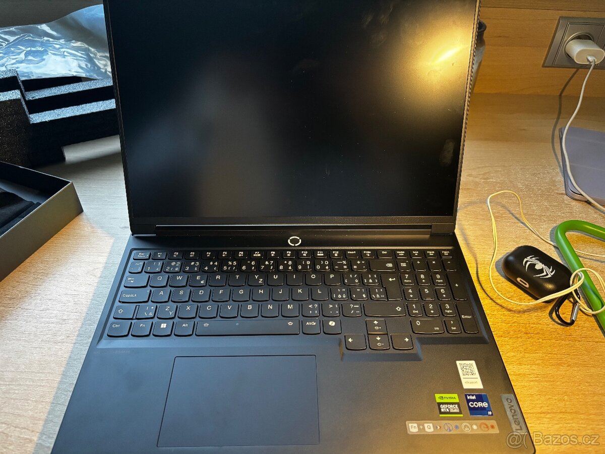 Lenovo Legion 7 16IRX9