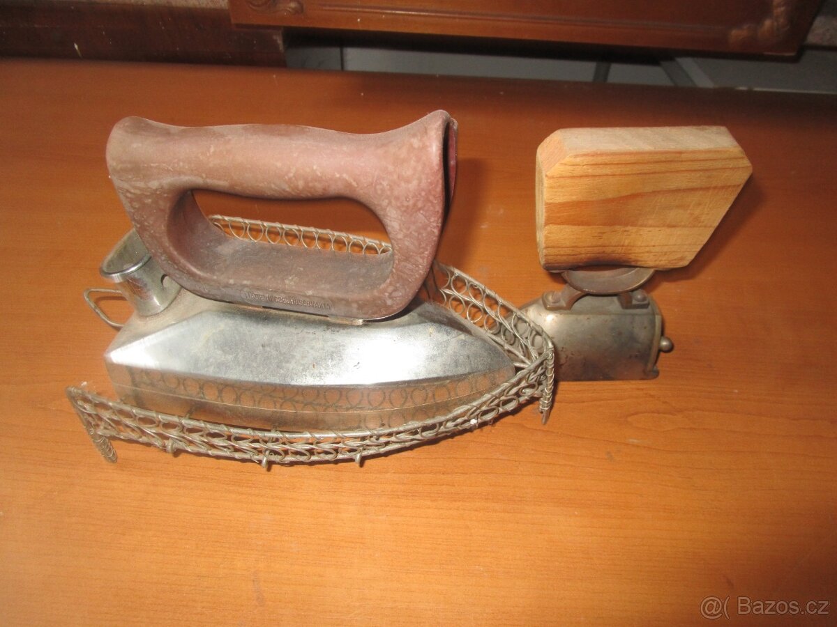 starožitné žehličky