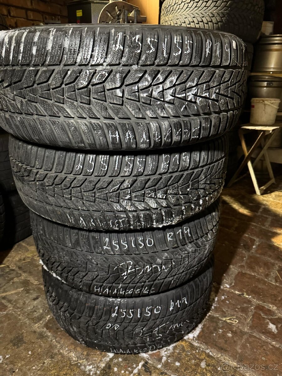 235/55 r19 a 255/50 r19 Hankook.