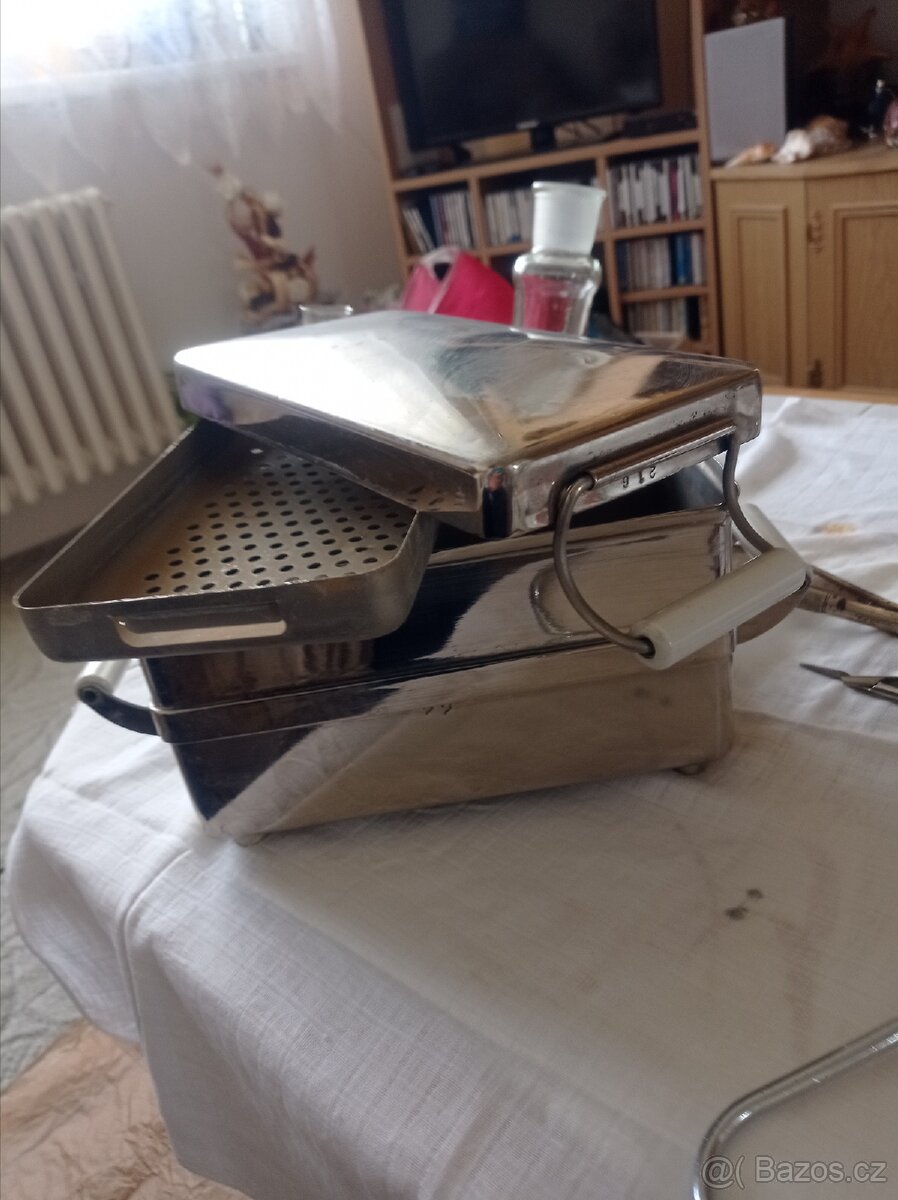 Starý sterilizátor