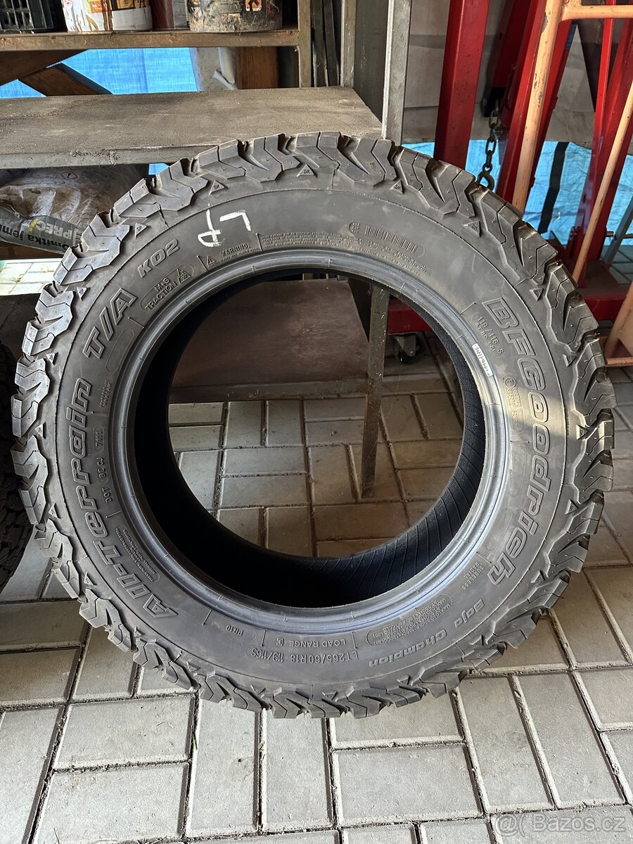 BFGoodrich All Terrain T/A KO2 265/60 R18