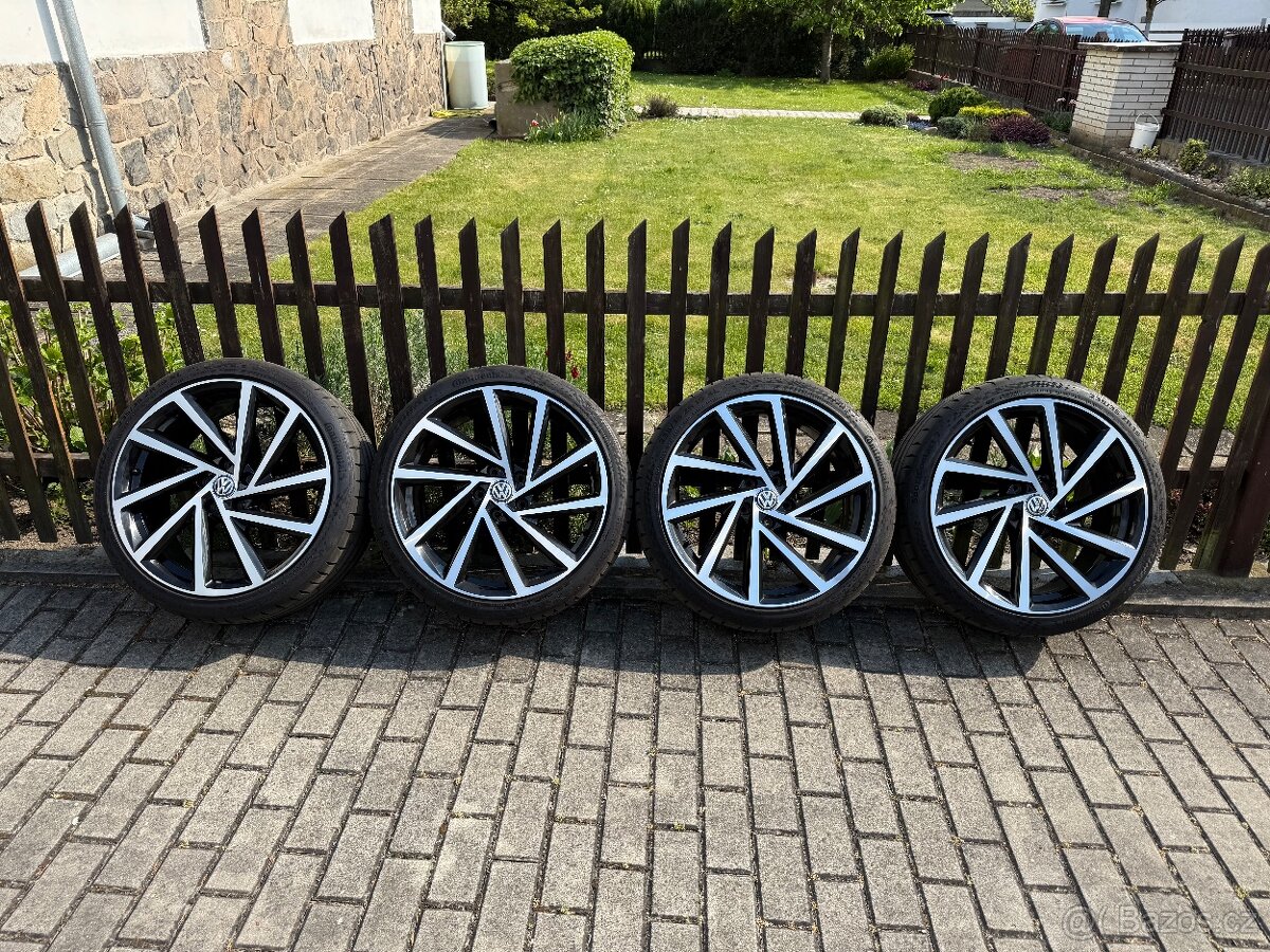 5x112 R19 originální VW Spielberg GOLF V VI VII, 235/35/19