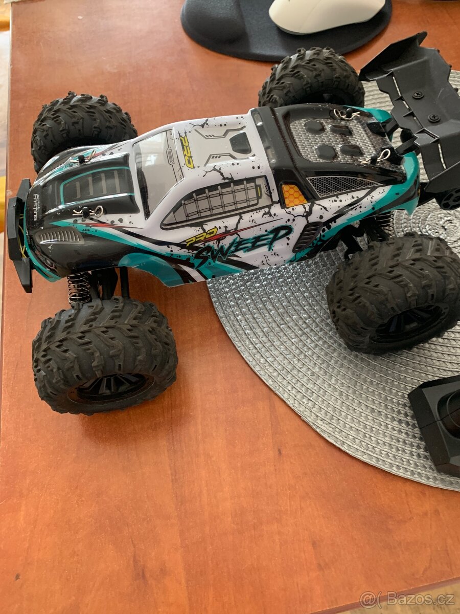 RC auto 4x4 brushless