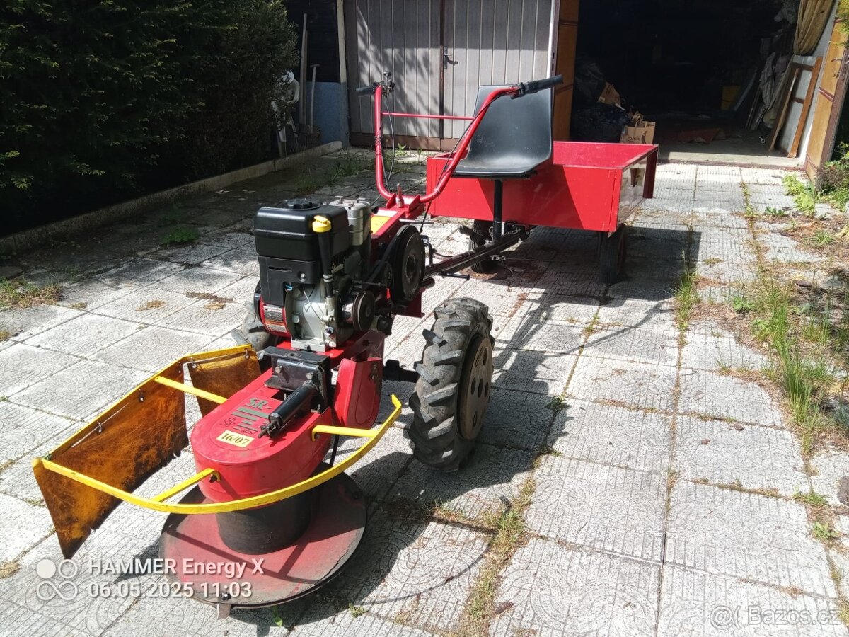 Tera- malotraktor