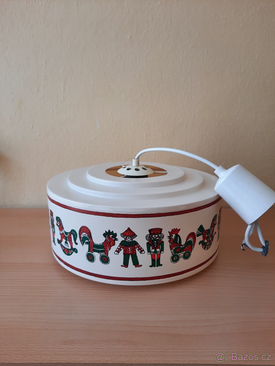 Retro lustr
