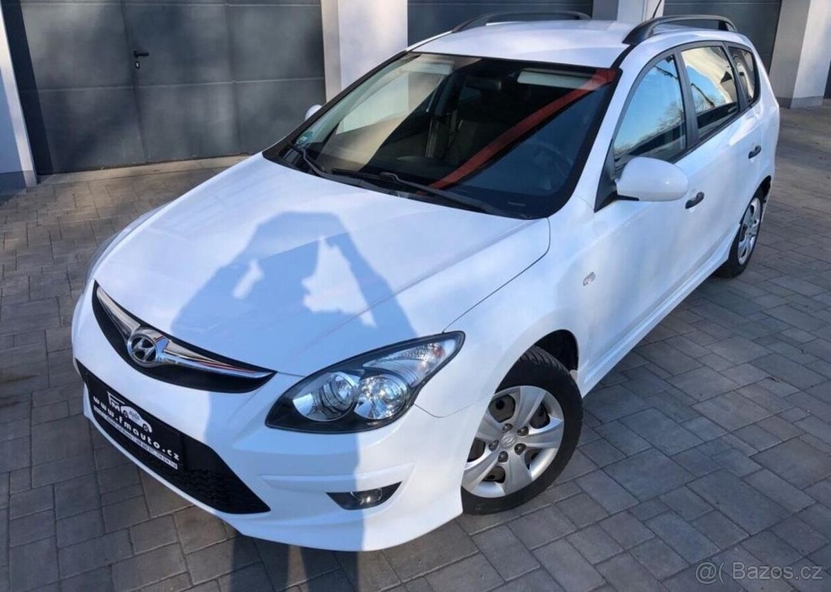 Hyundai i30 1.4 16V benzín manuál 77 kw
