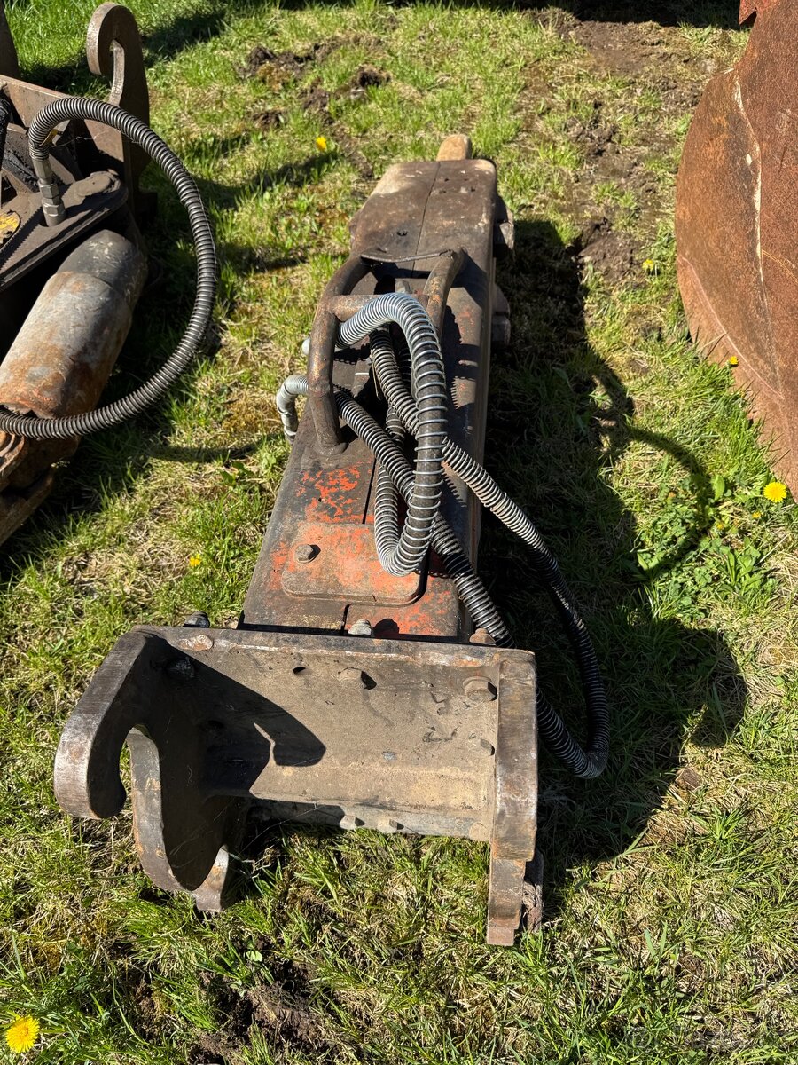 Hydraulické kladivo